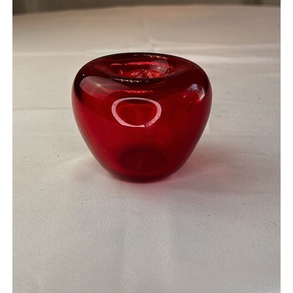 Vintage Red Art Glass Apple Paperweight‎ Teacher Doctor Fruit Gift - Picture 1 of 4